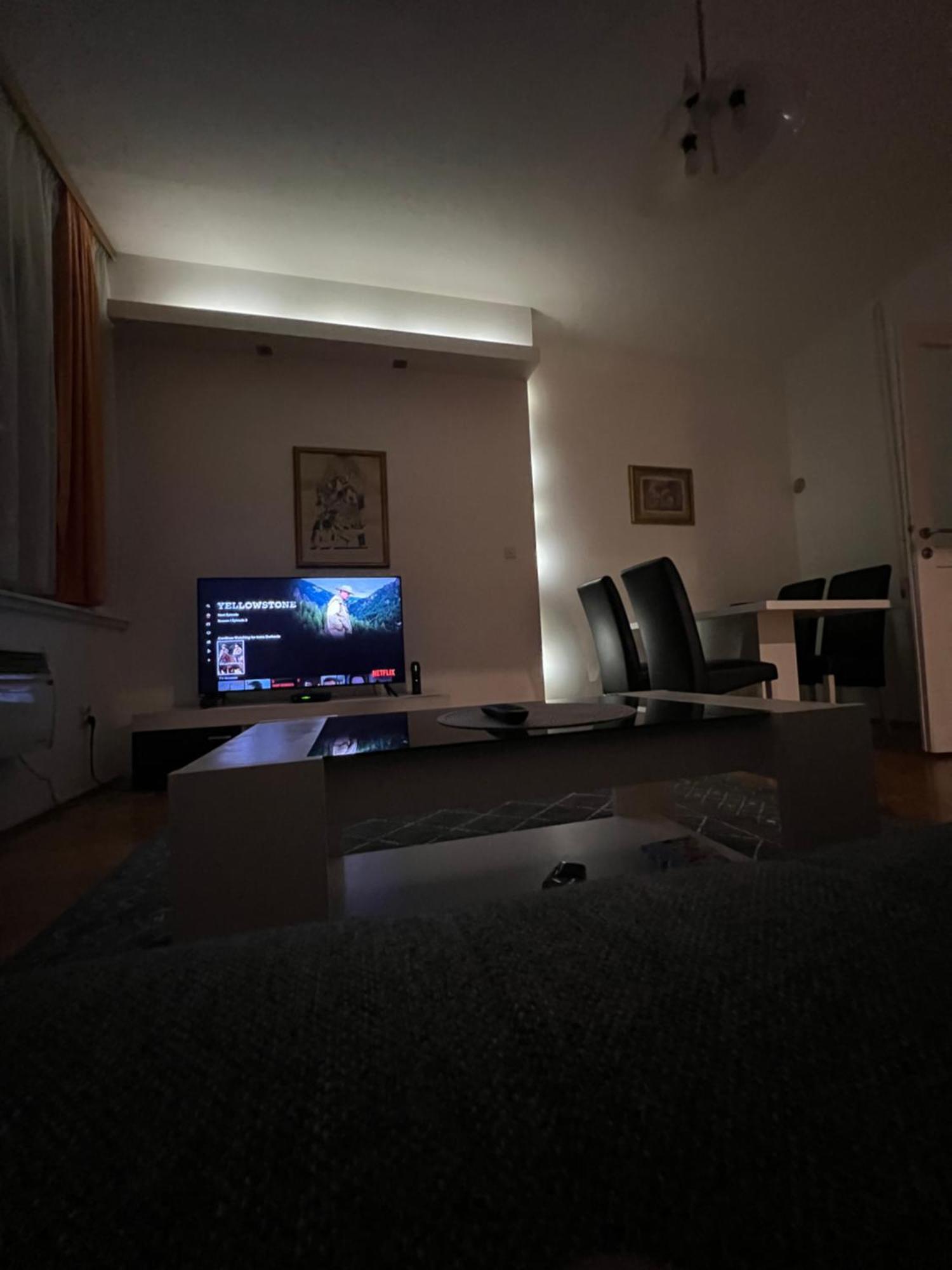 Central Bank Apartment Сараево Екстериор снимка